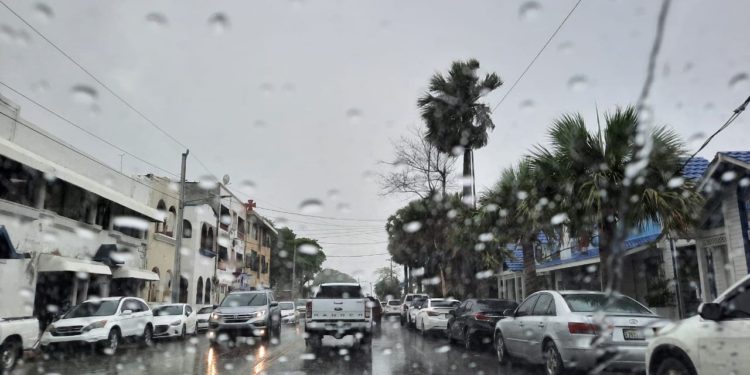Vaguada generará lluvias, ráfagas de vientos y tronadas en algunas localidades