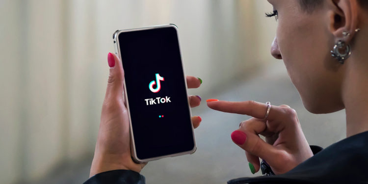 Ciberdelincuentes roban datos de 2.000 millones de usuarios en TikTok