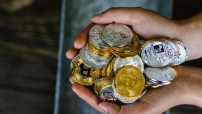Bancos de la India empiezan a utilizar nueva moneda digital
