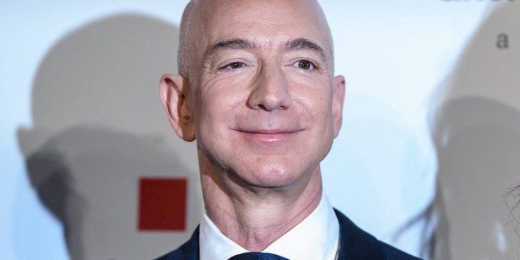 El fundador de Amazon planea vender el diario Washington Post