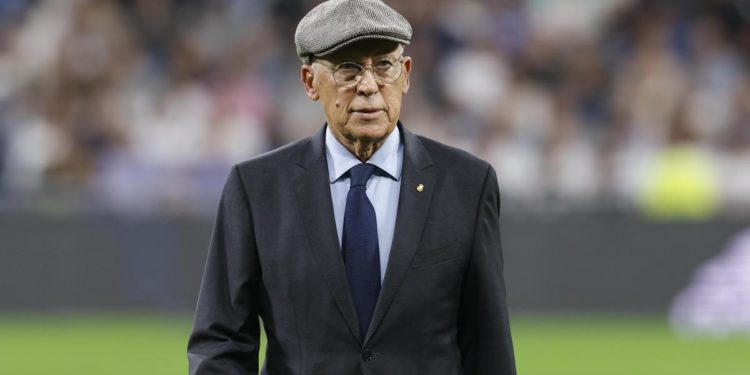 Muere el presidente de honor del Real Madrid, Amancio Amparo