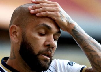 Piden mantener en prisión a futbolista brasileño por supuesto riesgo de fuga