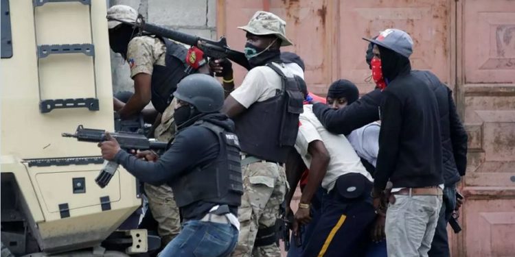 Policía y bandas armadas en Haití operan en conjunto