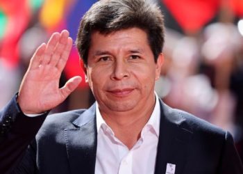 Piden ampliar prisión preventiva al expresidente de Perú por corrupción