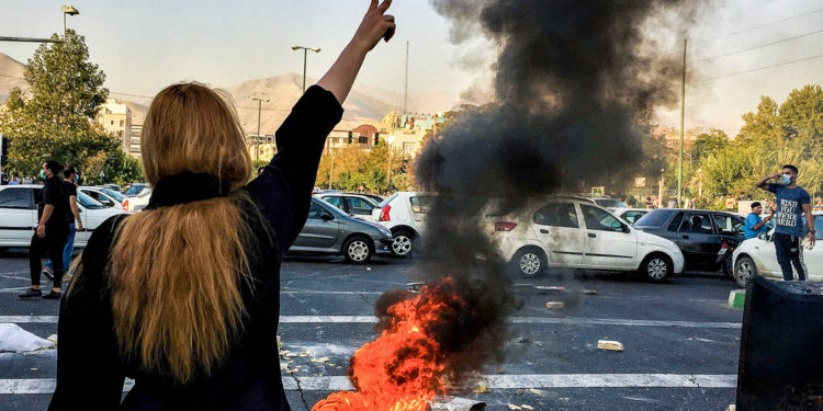 Irán indulta a miles de personas detenidas en las protestas antigubernamentales