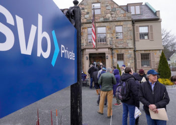 ¡Alerta de riesgo! Para 186 bancos en EE.UU. tras quiebra del SVB