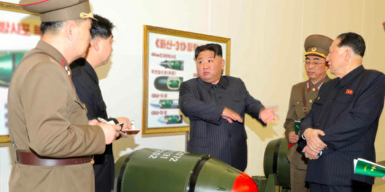 Corea del Norte desvela nuevas cabezas nucleares pequeñas