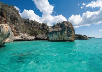 TC rechaza recurso de revisión contra sentencia que reconoce titularidad del Estado dominicano en Bahía de las Águilas