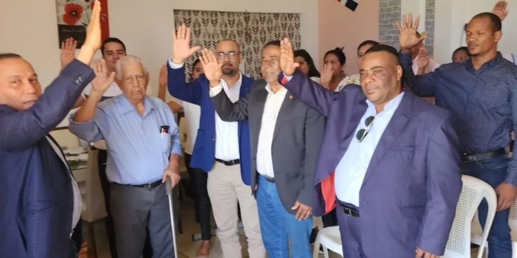 Partido Fuerza del Pueblo juramenta sus dirigentes en Nicaragua