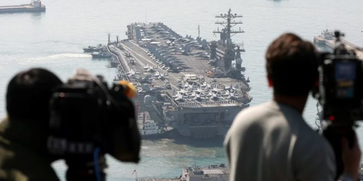 EEUU, Japón y Corea del Sur empiezan maniobras navales