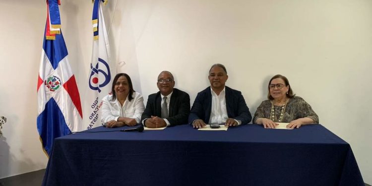 SNS, fundación y gremios periodísticos anuncian jornada de salud en RD