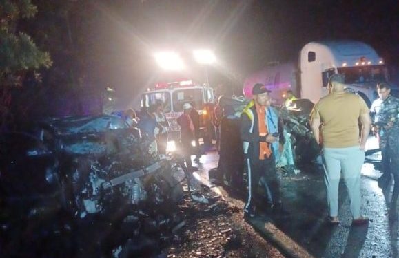 Fallecen 3 niños y 2 adultos en un accidente de tránsito en la Autopista Duarte