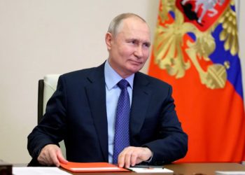 Rusia multa con 259,3 millones de dólares a grandes compañías por publicar información sobre la invasión a Ucrania