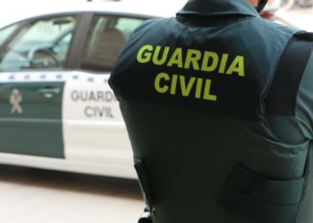 Arrestan pareja por golpear a sus ocho hijos en Madrid