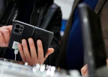 FBI recomienda no usar estaciones gratuitas de carga para celulares
