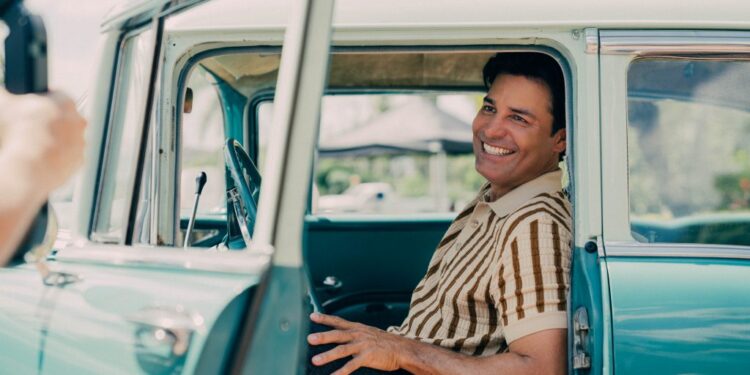 Chayanne estrena el verano con su nuevo tema «Bailando Bachata»