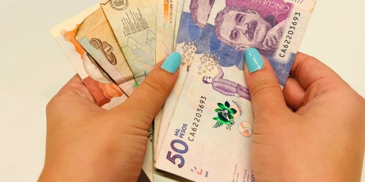 Trabajadores del sector público tendrán un aumento salarial del 14,62%
