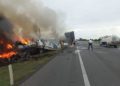 RQB7K7PTUBBGLMMCWJKMEBTJ6Q ¡Accidente Fatal! Mueren 26 personas por choque entre camioneta y un camión de carga en México