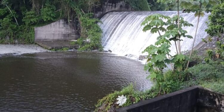 Producción del agua va «perfectamente» en el Gran Santo Domingo
