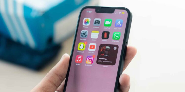 Hallan 39 vulnerabilidades peligrosas en iPhone