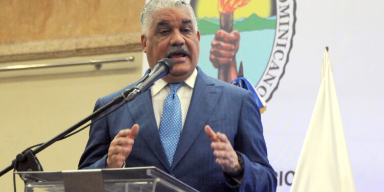 PRD reelige a Miguel Vargas como presidente del partido