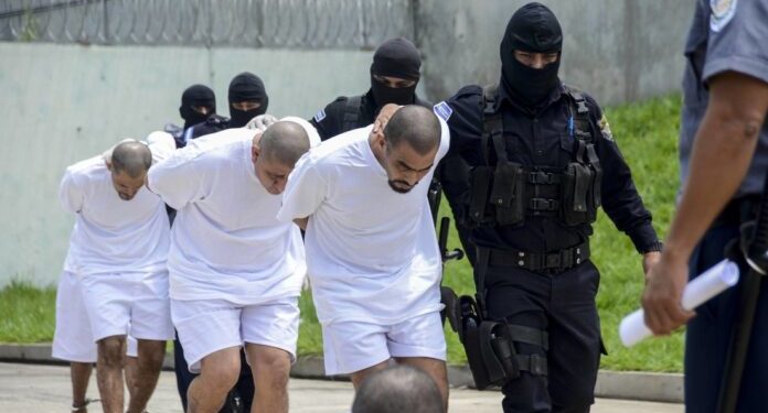 Durante el régimen de excepción en El Salvador fueron detenidos más de 68.000 pandilleros