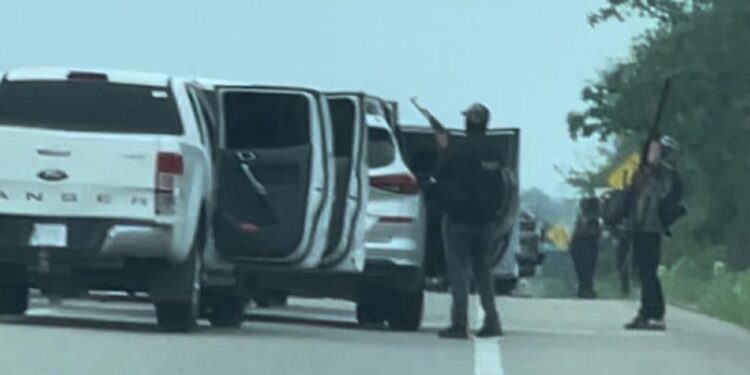 Aumentan a 16 los policías secuestrados en sureste de México