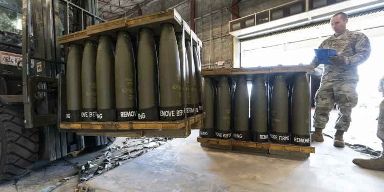 EE.UU. dará nuevo paquete de ayuda militar a Ucrania por valor de 2.100 millones de dólares
