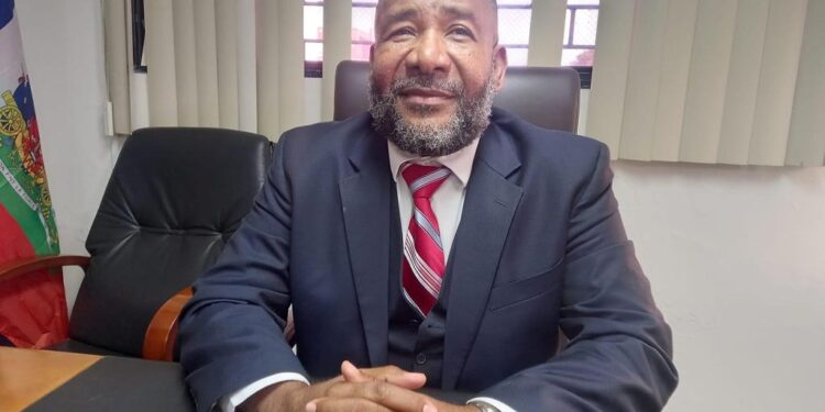 Banda secuestra al director de Autoridad Portuaria de Haití y mata su chofer