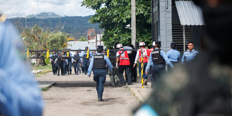 Ascienden a 46 las mujeres muertas en una cárcel de Honduras