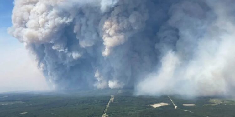 Canadá experimenta “peor temporada de incendios forestales en siglo XXI”,