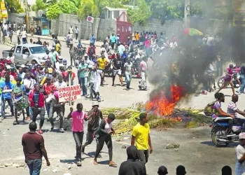Transportistas haitianos anuncian huelga por alza de combustibles