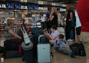 Cientos de vuelos cancelados en Italia tras huelga del sector aéreo