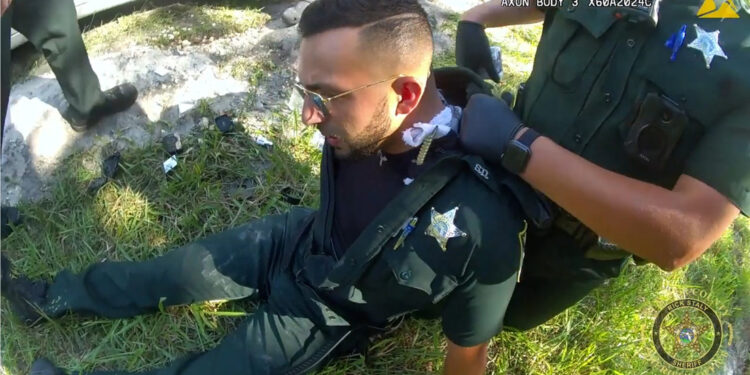 Un policía casi pierde la vida al analizar fentanilo en EE.UU.