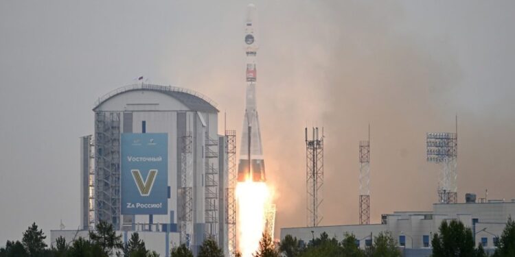 Rusia lanza su primera misión a la Luna en la historia moderna en busca de agua