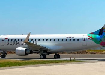 Aeropuertos de Moscú suspenden sus vuelos tras último ataque con drones