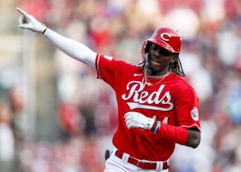 ¡Elly de la Cruz lidera triunfo de los Rojos con cuadrangular y 6 carreras remolcadas!
