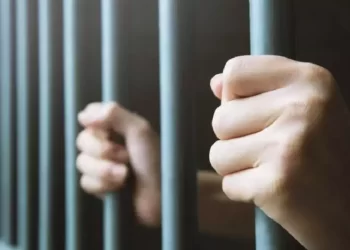 Dictan prisión preventiva a profesor acusado de abuso sexual contra menor en Santiago