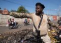 Barbecue llama haitianos evitar salir a la calle desde este lunes dia de inicio del ano escolar Bandas haitianas le declaran “la guerra” al primer ministro Ariel Henry