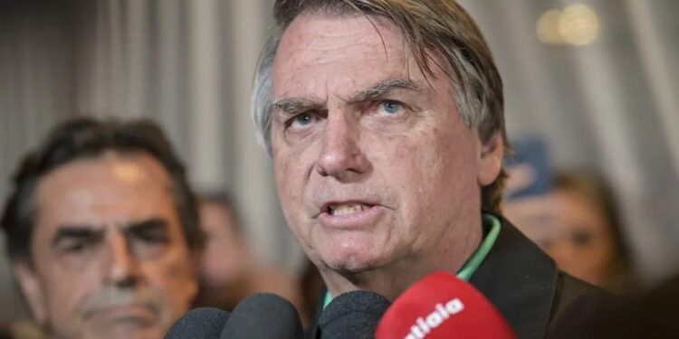 Inhabilitan al expresidente brasileño Jair Bolsonaro durante ocho años por abuso de poder