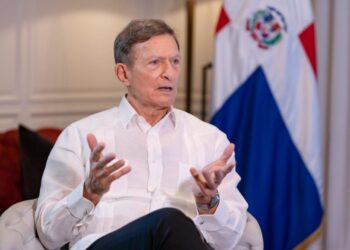 Piden destituir al canciller dominicano por “mal manejo” en conflicto entre RD y Haití