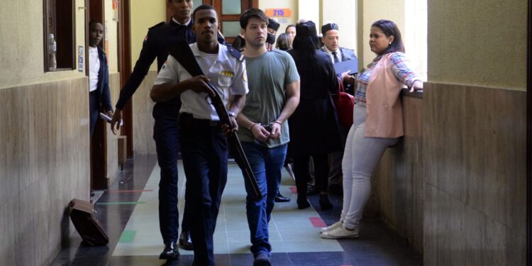Condenan a 3 años de prisión suspendida al actor dominicano Andrés Castillo
