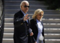 Joe Biden y su esposa La primera dama de EE.UU. padece COVID-19; Biden da negativo