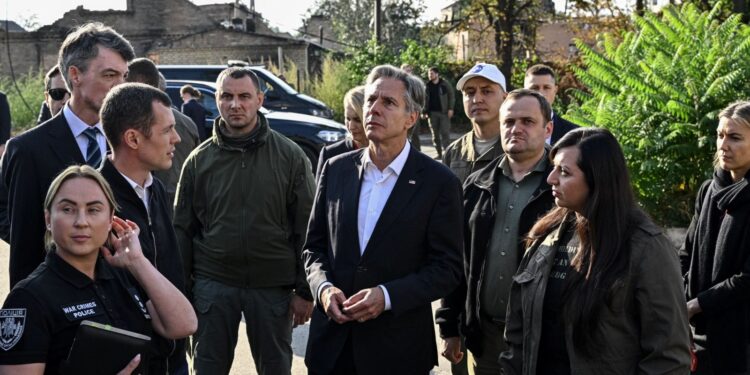 Secretario de Estado de EE.UU. llegó a Kiev en una visita sorpresa; anunciará nuevas ayudas a Ucrania