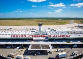 Hombre acusado de violar mujer haitiana en el AILA no pertenece a la Policía Nacional