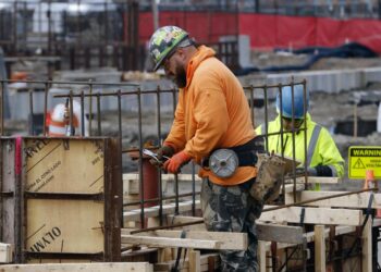 EE.UU. creó 187 mil nuevos puestos de trabajo en agosto y el desempleo creció al 3,8%