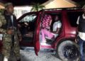hait Migración sorprende dominicano con vehículo lleno de haitianos ilegales en el 15 de Azua