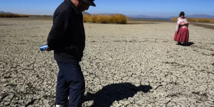 Bolivia enfrenta escasez de agua mientras la ola de calor provoca sequía