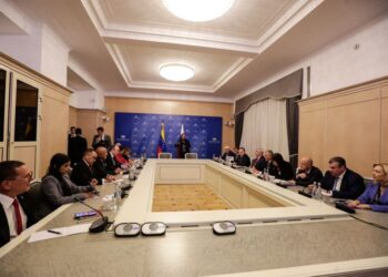 Venezuela y Rusia firman acuerdo para fortalecer y ampliar relaciones interparlamentarias