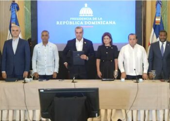 ¡Sin PLD, FP y PRD! Gobierno y partidos firman Pacto de Nación por crisis haitiana